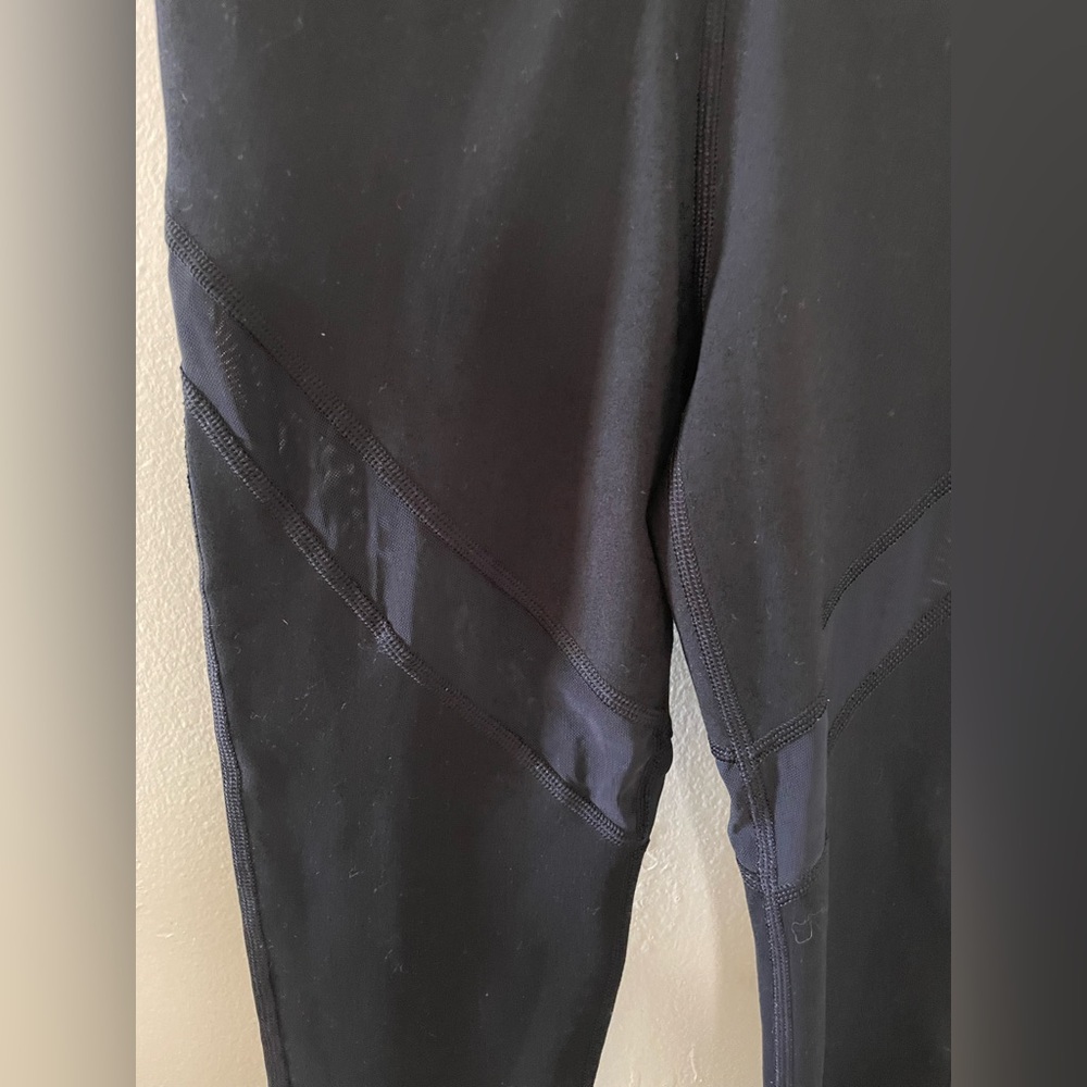 ✨Aerie Chill Play Move High Waisted Mesh Leggings Size S - Picture 3 of 11